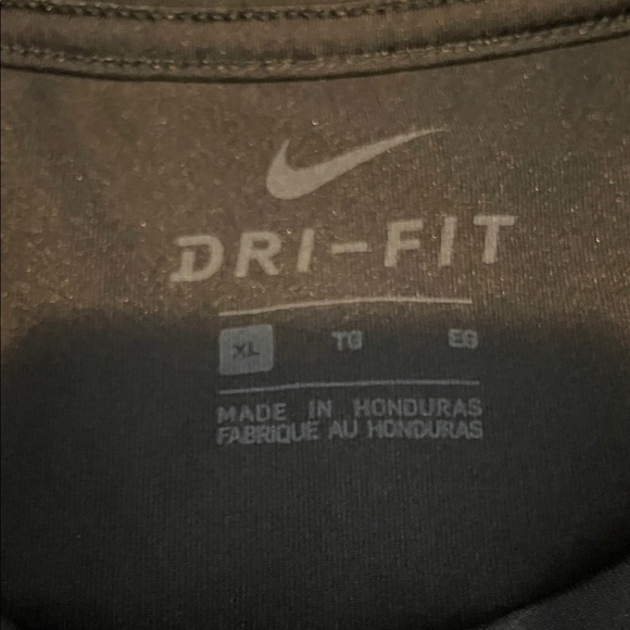 Nike Men's Black Long Sleeve Tee - Picture 2 of 3